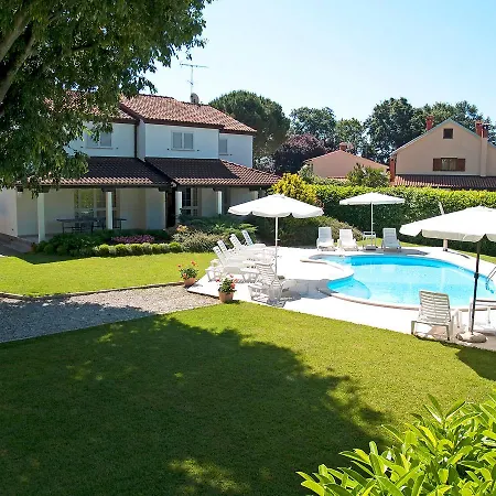 Holiday Nino Porec